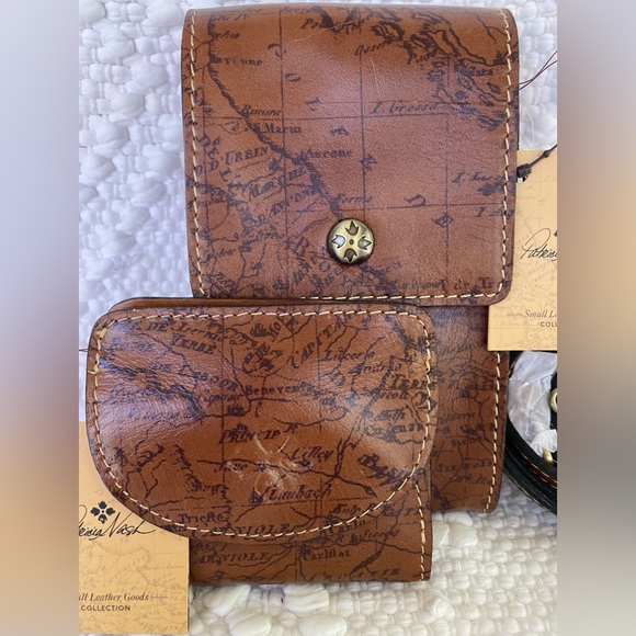 Patricia Nash Map Print Rivalta c/b & Canelli Coin Wallet Set. NWT - Picture 4 of 12